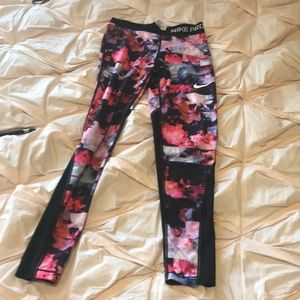Nike leggings